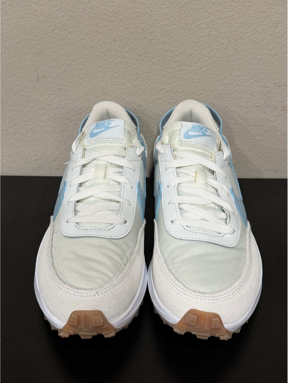Size 8.5 - Nike Women’s Waffle Debut “White Blue Gum” - Picture 3 of 6